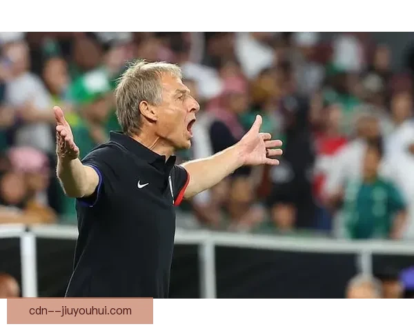 克林斯曼因战绩不佳被韩国足协解雇引发舆论关注