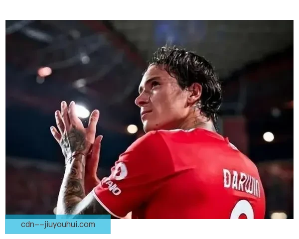 巴黎签下本菲卡新星若昂内维斯引发欧洲足坛关注